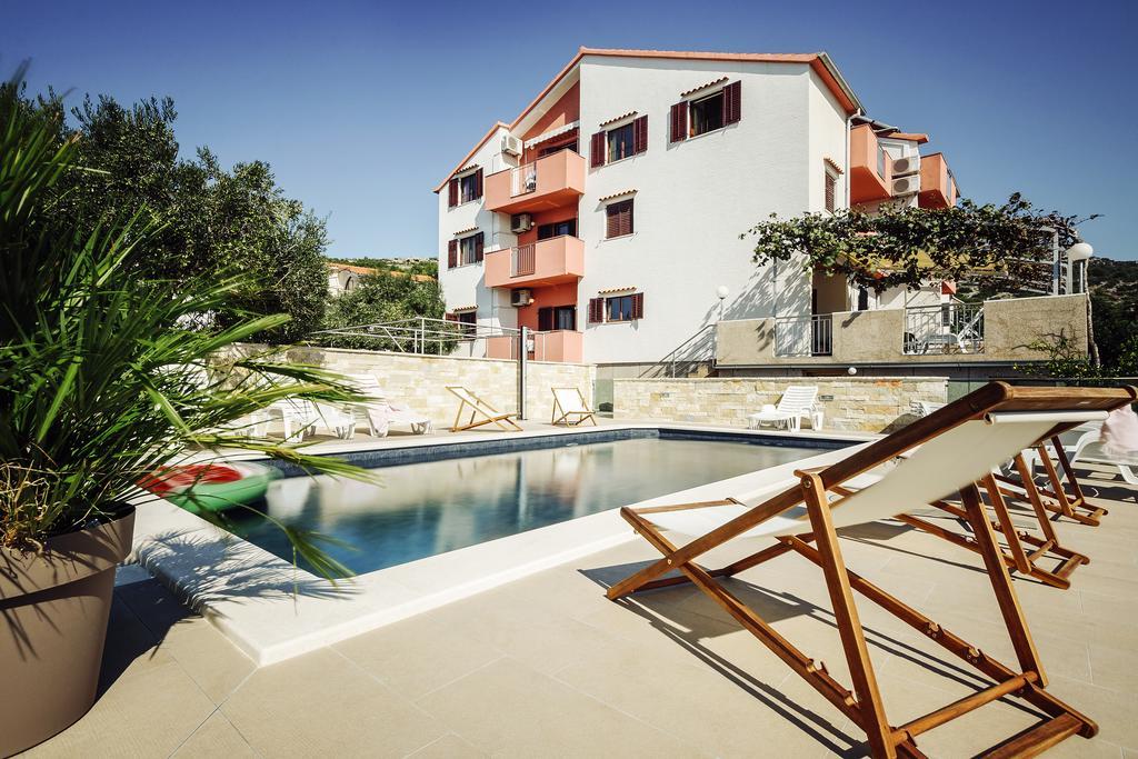 Apartments Martina Primošten Exterior foto